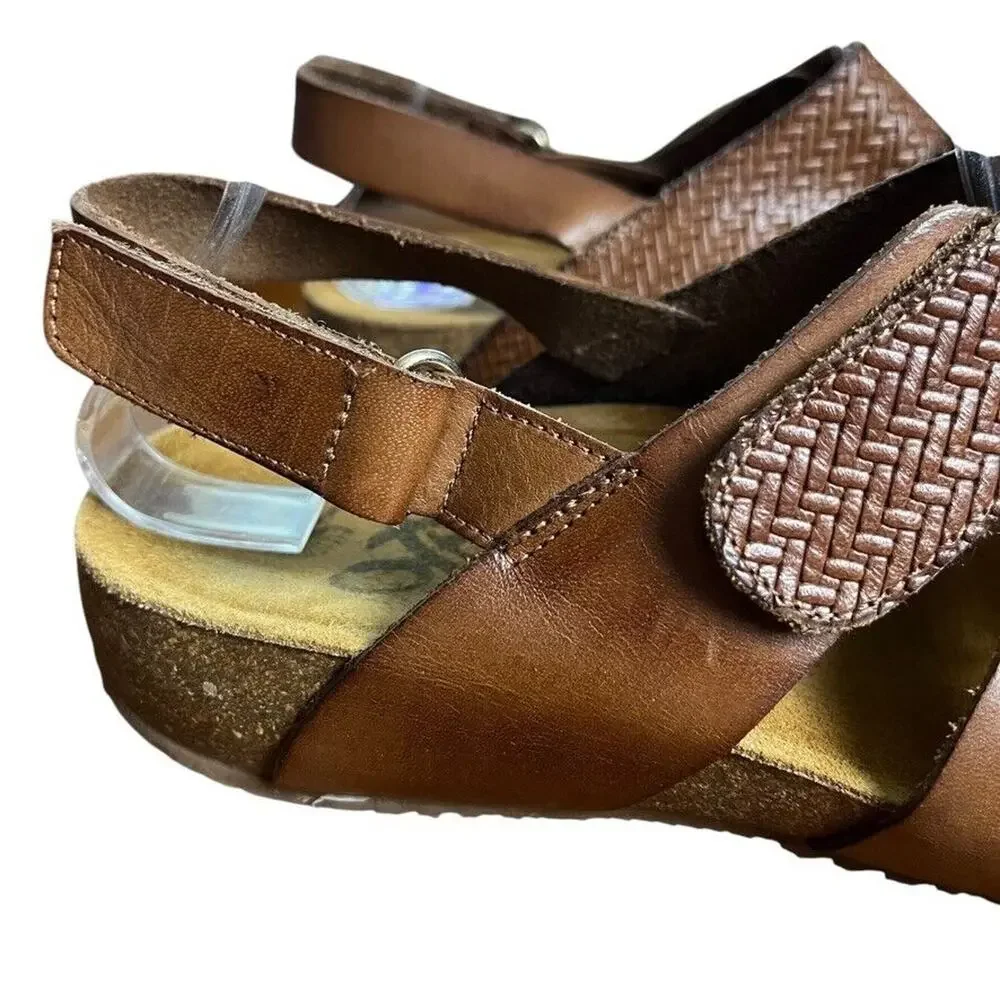 OTBT Pricilla Wedge Sandals Rich Brown Leather Slingback Shoes Strappy sz 9